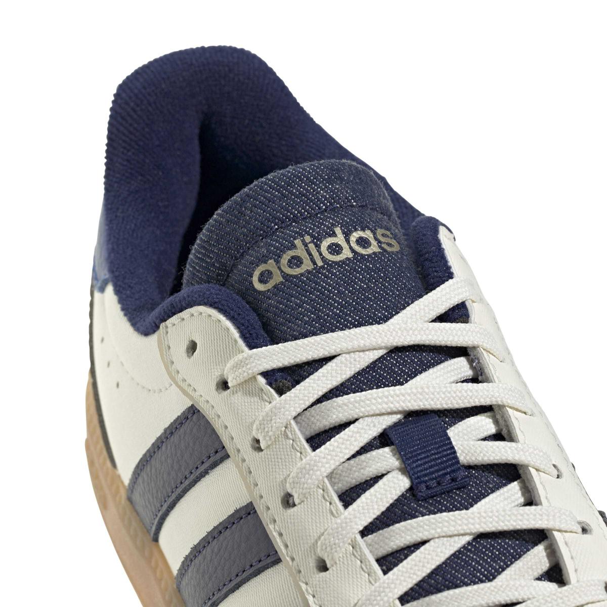 product/a/d/adidas_jr9529_8_footwear_photography_detail_view_1_white-nw091725.jpg