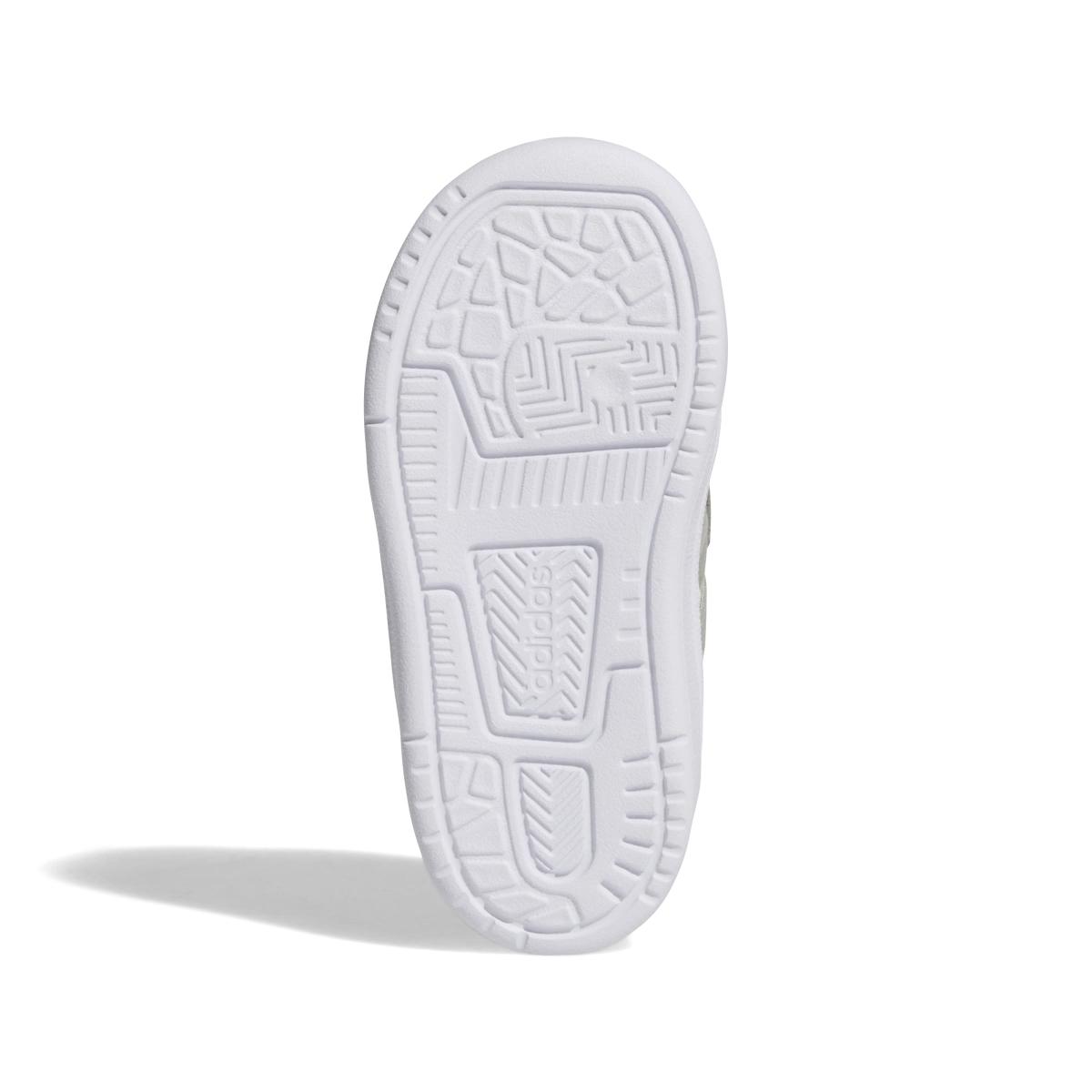product/a/d/adidas_js3545_4_footwear_photography_bottom_view_white-nw091725.jpg