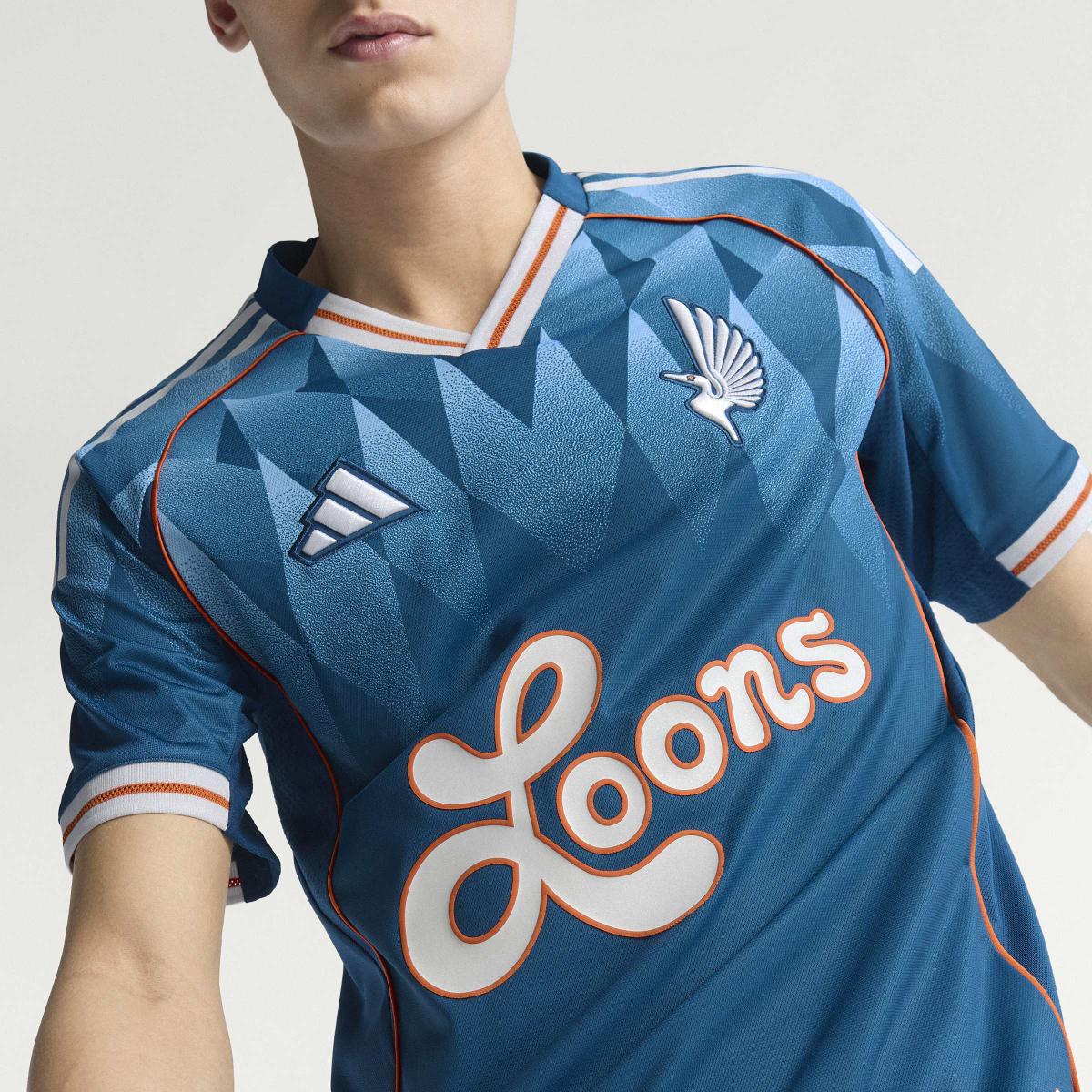 product/a/d/adidas_jy3559_10_apparel_photography_heromrktng_view_4.jpg