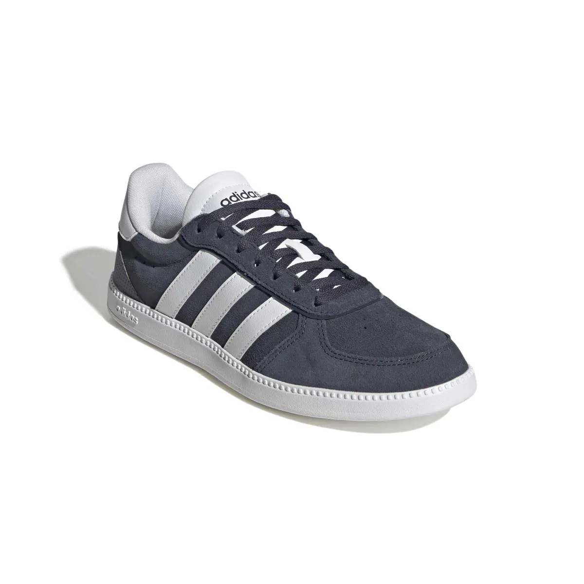 product/a/d/adidas_ki3145_6_footwear_photography_front_lateral_top_view_white-nw091725.jpg