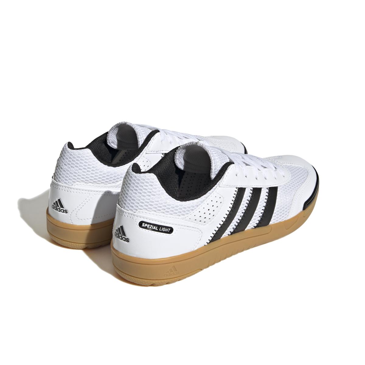 product/a/d/adidas_q20927_8_footwear_photography_back_lateral_top_view_white_000.jpg