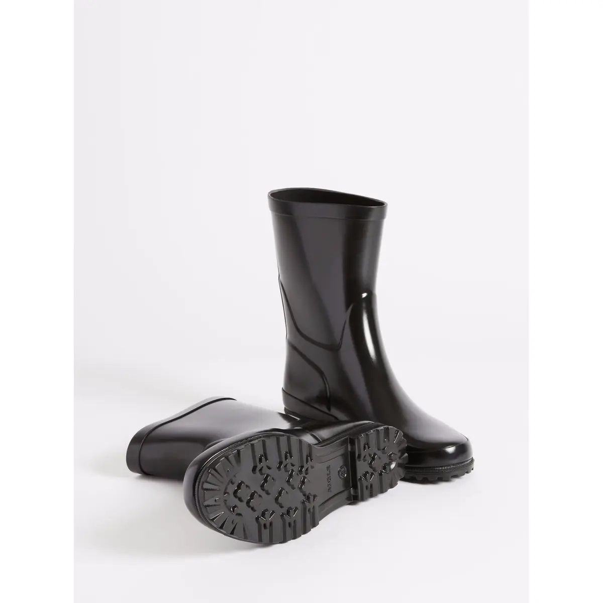 product/a/i/aigle_s05714_noir_5.jpg