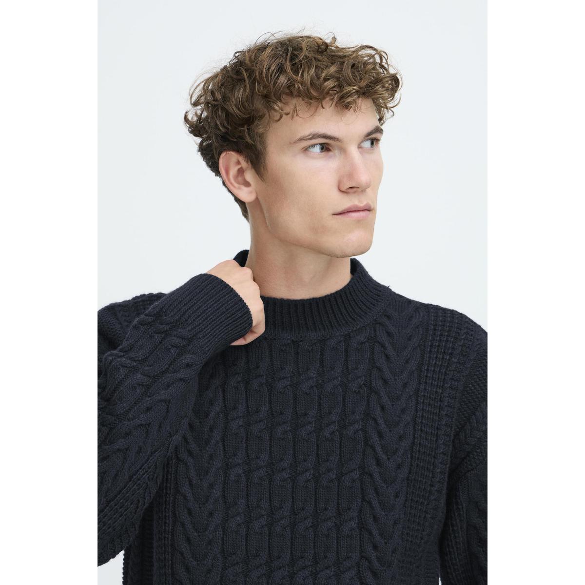 product/c/a/casual-friday_20505591-194013_6.jpg