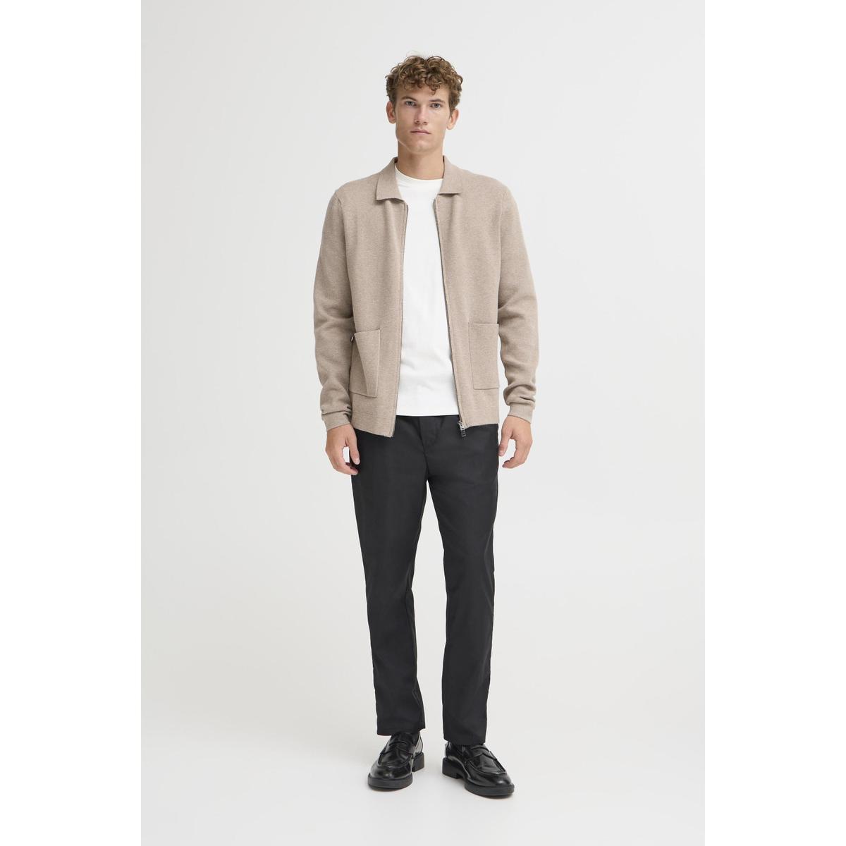 product/c/a/casual-friday_20505595-1711051_3.jpg