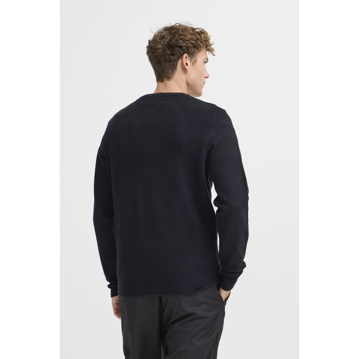 product/c/a/casual-friday_20505607-194013_6.jpg