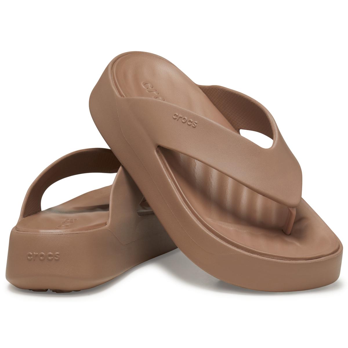product/c/r/crocs_209410-2q9_latte_4.jpg