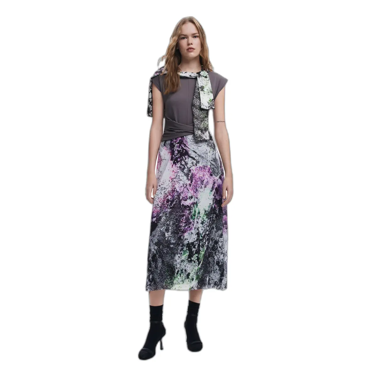 product/d/e/desigual_25wwvk05-2001_gris_1.jpg