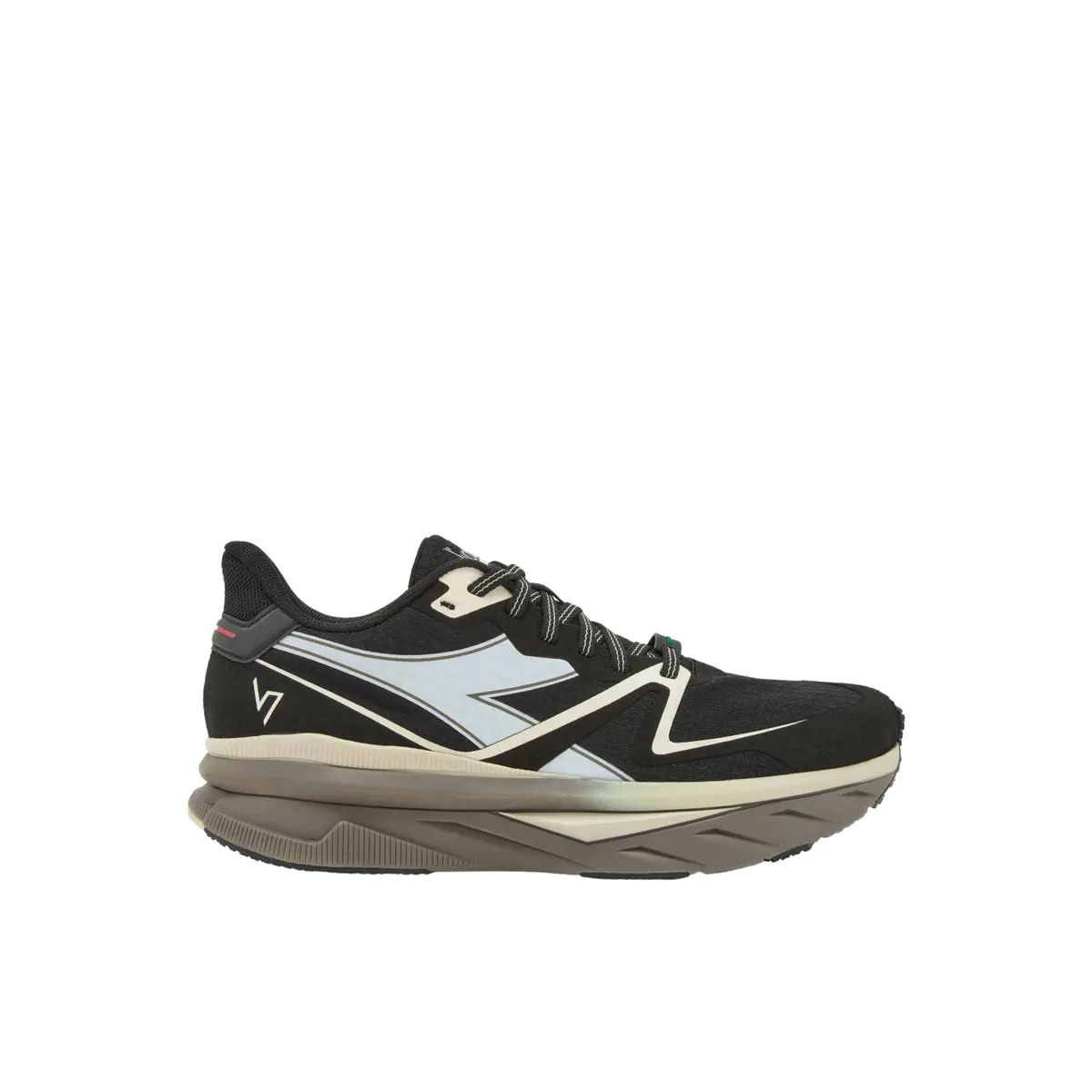 product/d/i/diadora_101.179073-c9682_black-white-smoke-gray_1.jpg