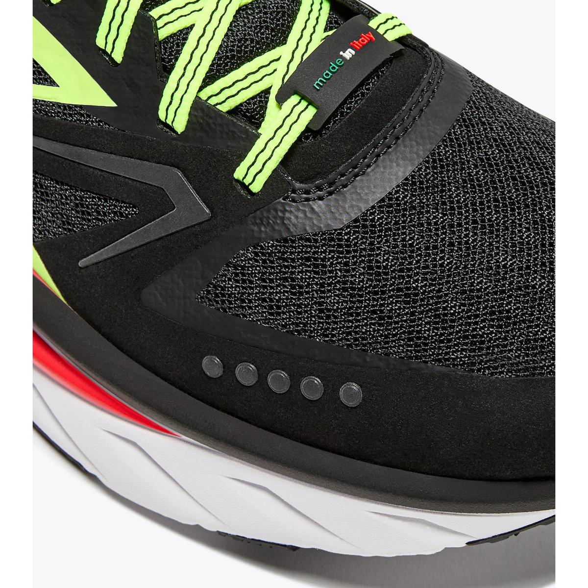 product/d/i/diadora_101.180223-c0871_nero-giallo-fluo_5.jpg