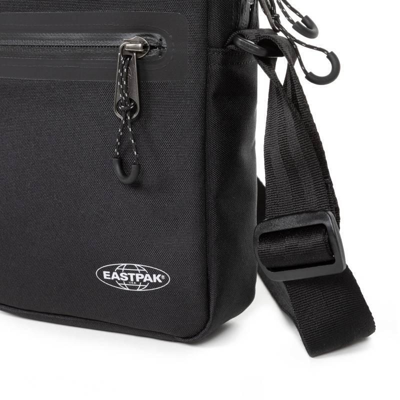 product/e/a/eastpak_ek0000453e6_storm-black_4.jpg