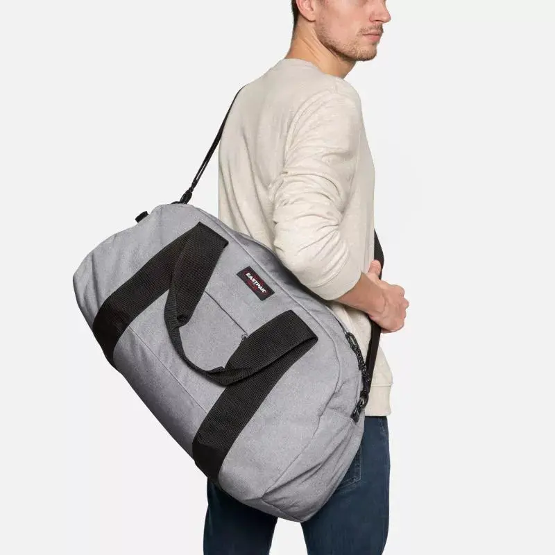 product/e/a/eastpak_ek00078d363_sunday-grey_2.jpg