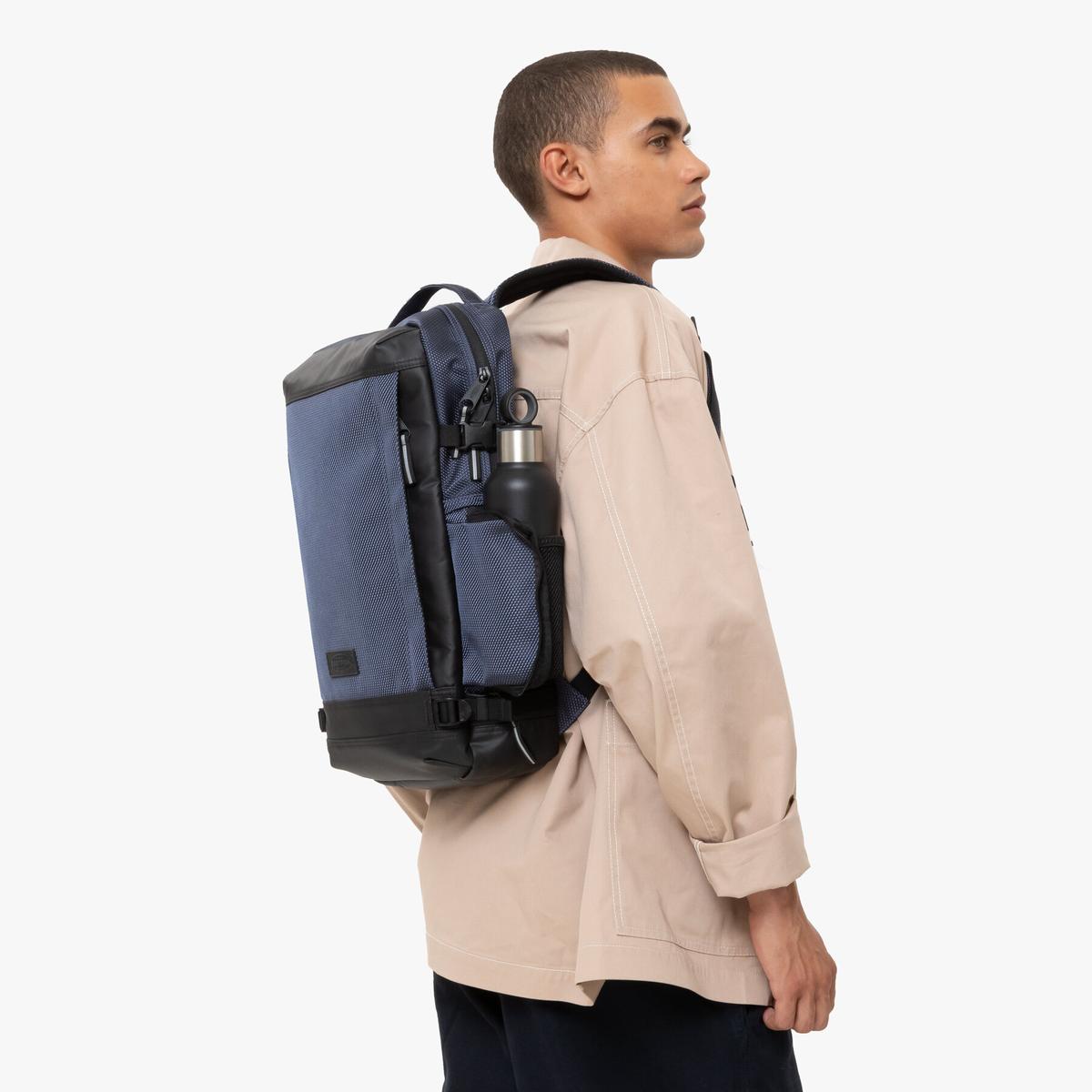 product/e/a/eastpak_ek00091d1k3_7.jpg