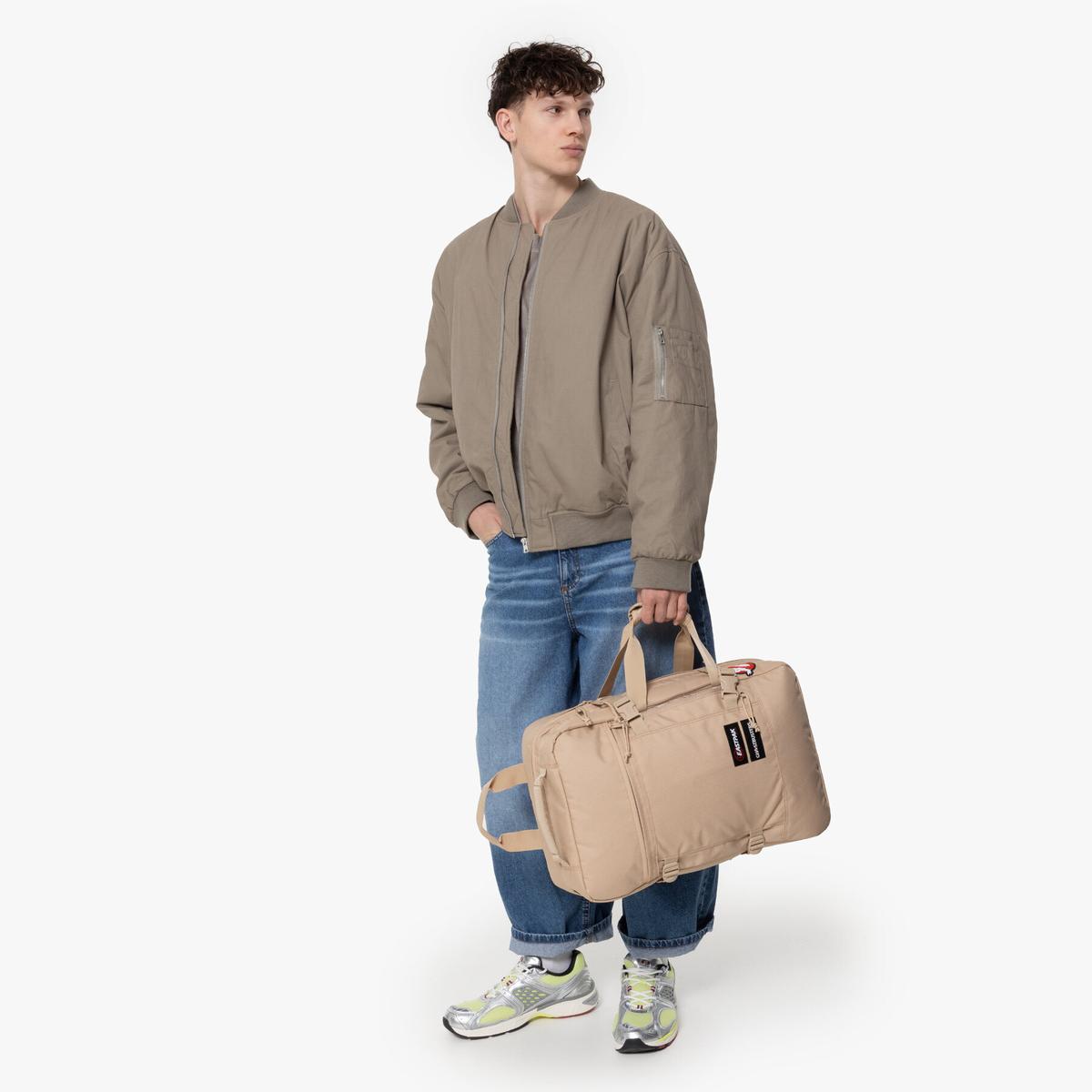 product/e/a/eastpak_ek0a5bbr1z3_005.jpg