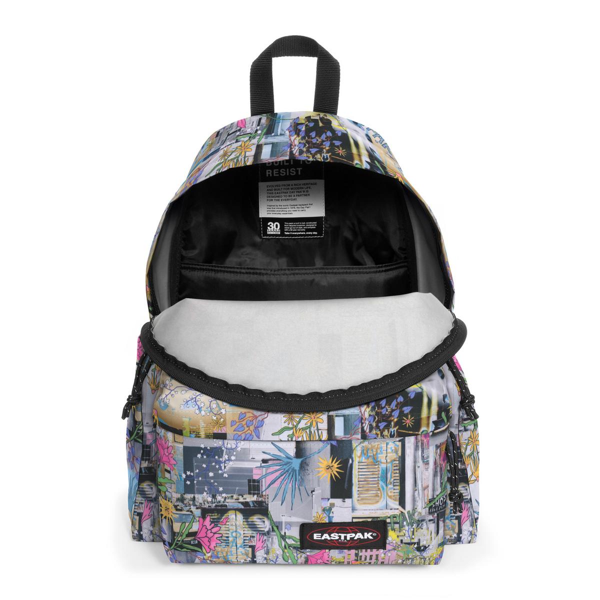 product/e/a/eastpak_ek0a5bg42w4_cut-out-light_4.jpg