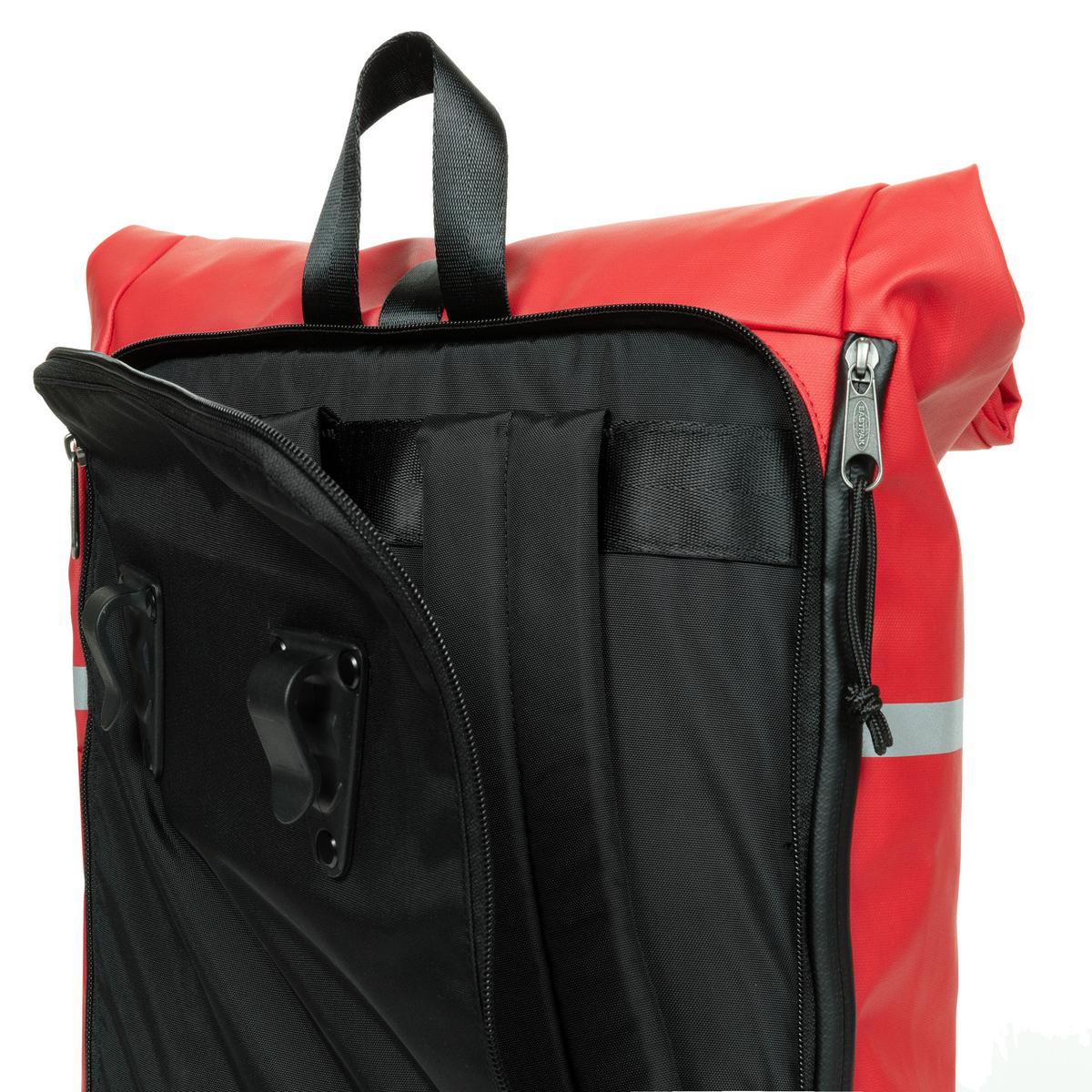 product/e/a/eastpak_ek0a5bjw8v1_tarp-red_17.jpg