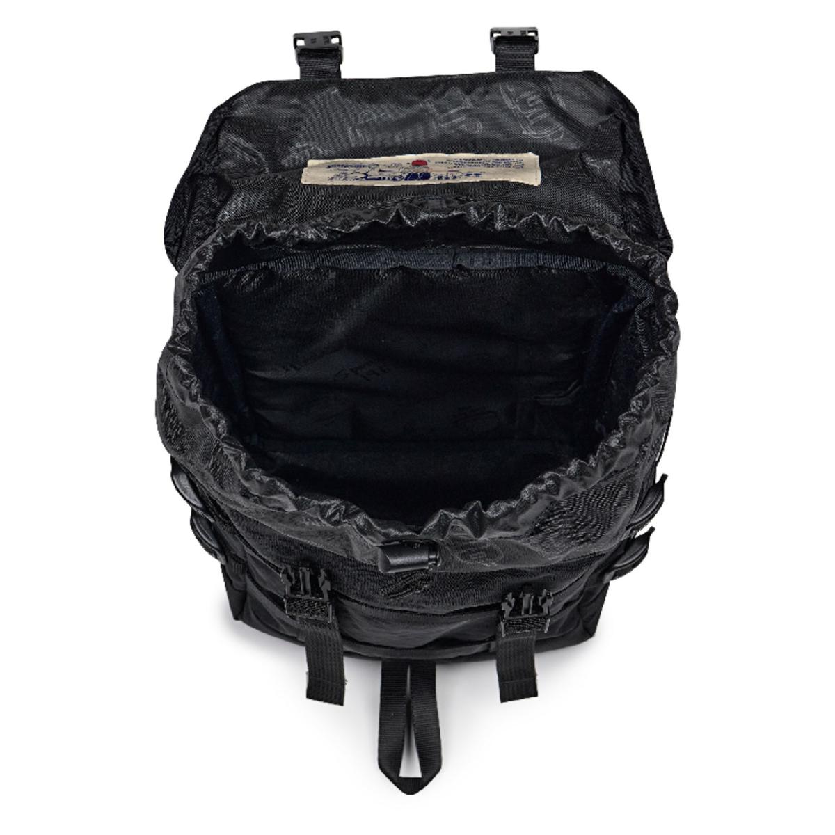 product/e/a/eastpak_ek0a5bjyn55_black_15.jpg