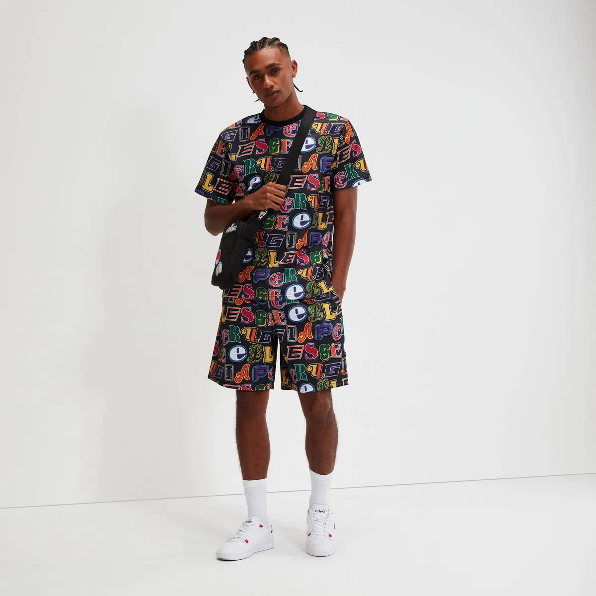 product/e/l/ellesse_shv20119-943_all-over-print_3.jpg