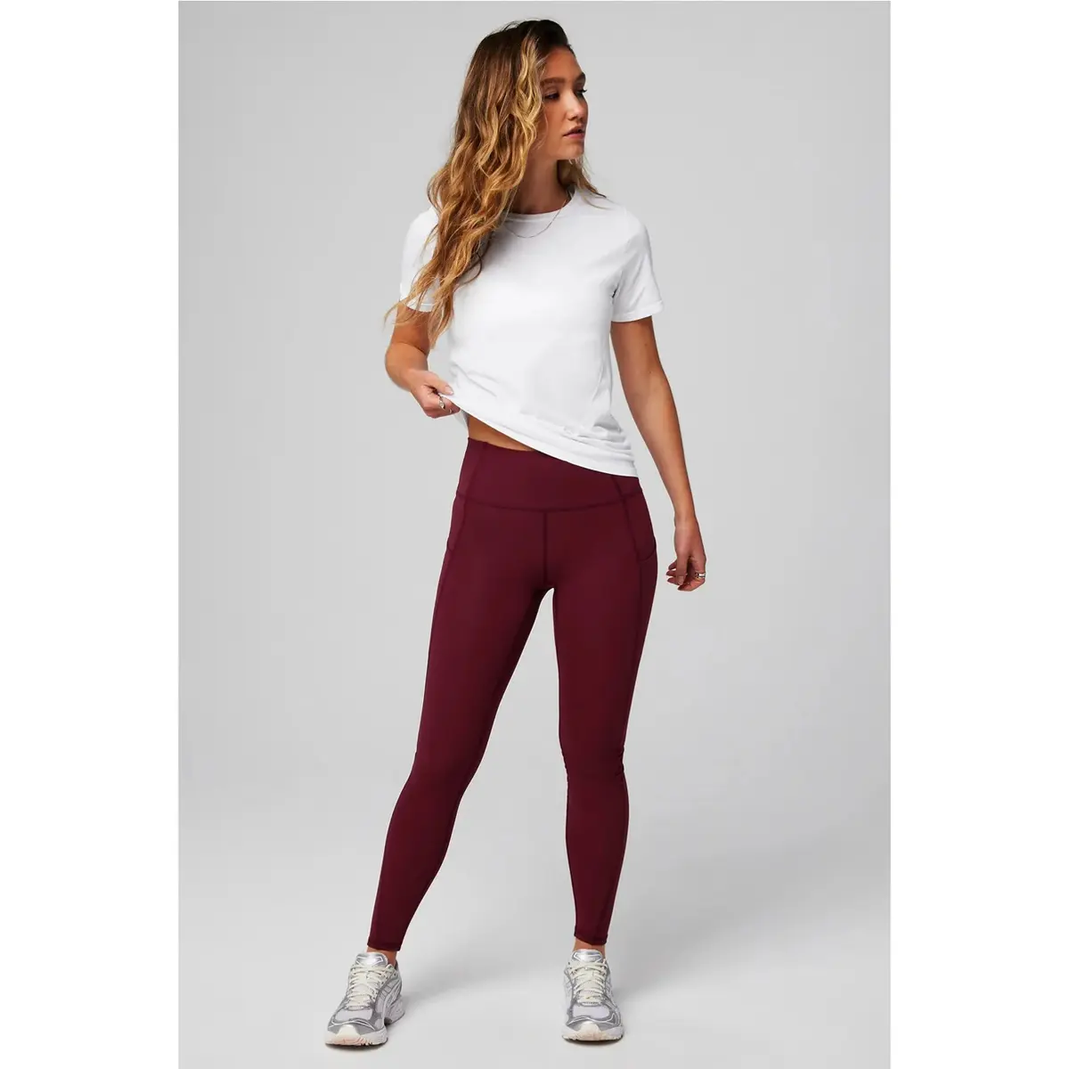 product/f/a/fabletics_lg2041749-6932_merlot_4.jpg