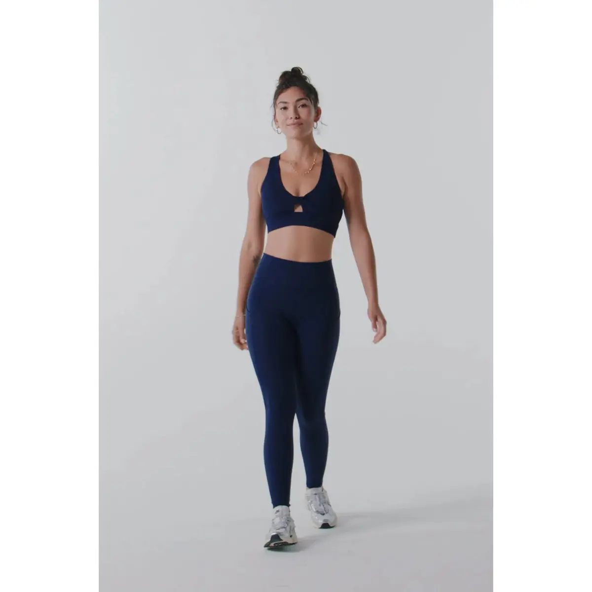 product/f/a/fabletics_lg2041749-6932_merlot_5.jpg