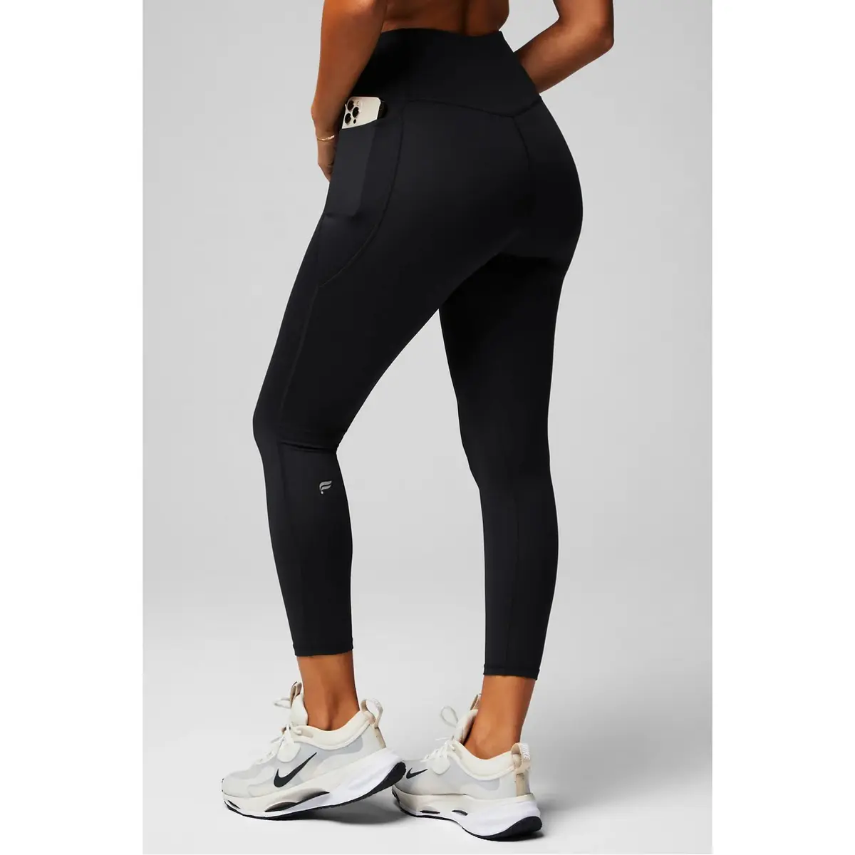 product/f/a/fabletics_lg2251354-0001_black_2.jpg