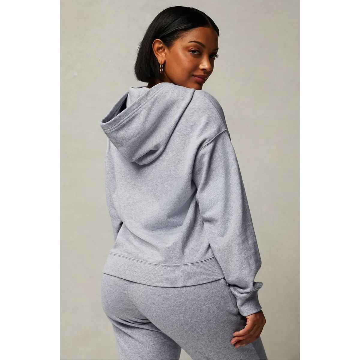 product/f/a/fabletics_ls2457864-3813_classic-grey-heather_2.jpg