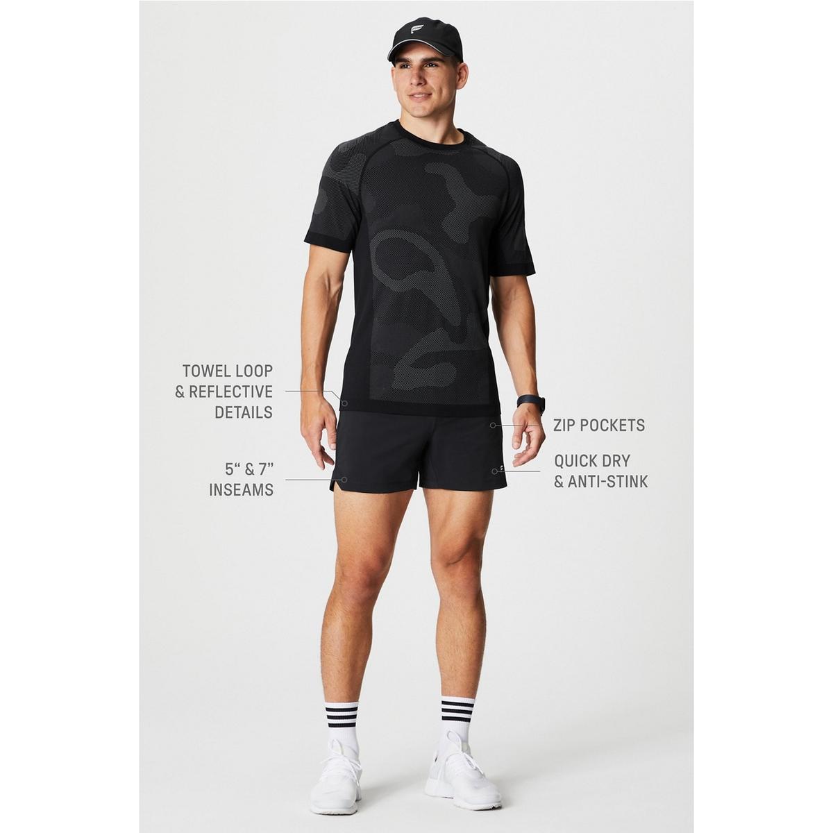 product/f/a/fabletics_so2253047-0001_black_6.jpg