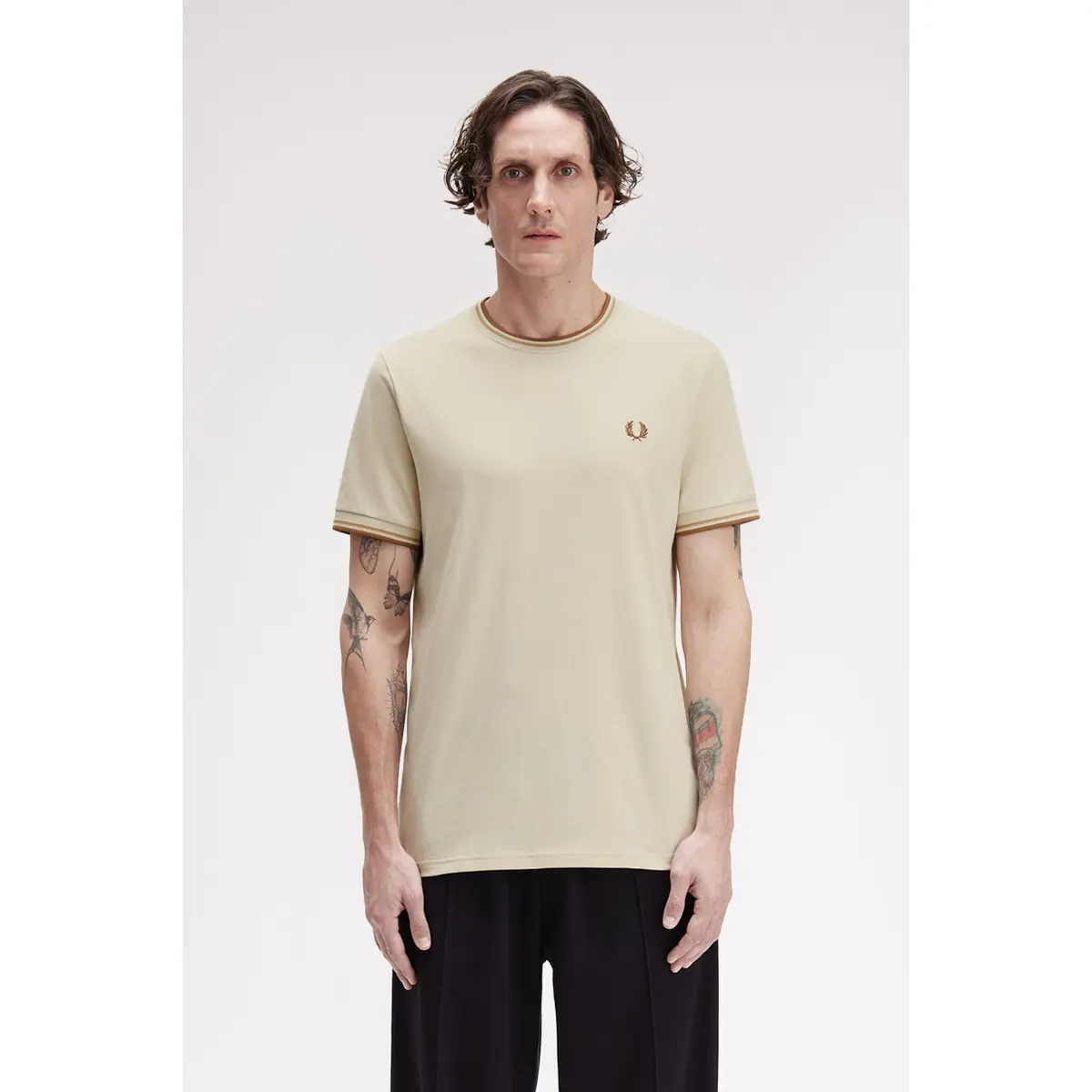 product/f/r/fred-perry_fpm1588v_z53_v2_q325_mod1_front.jpg