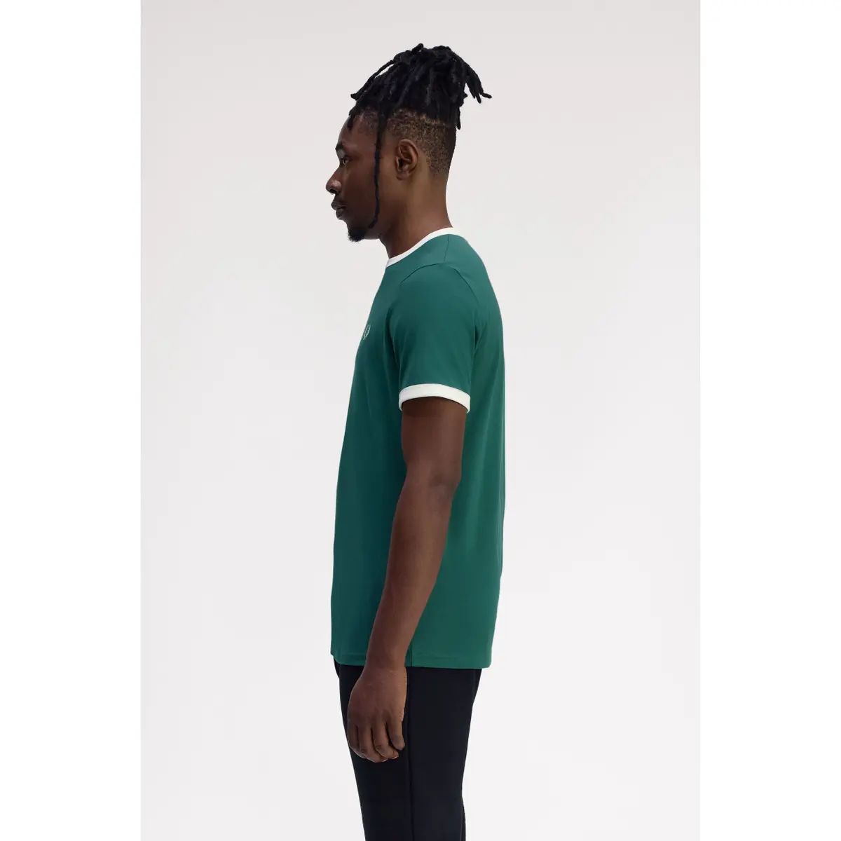 product/f/r/fred-perry_fpm3519_z93_v2_q325_mod2_side.jpg