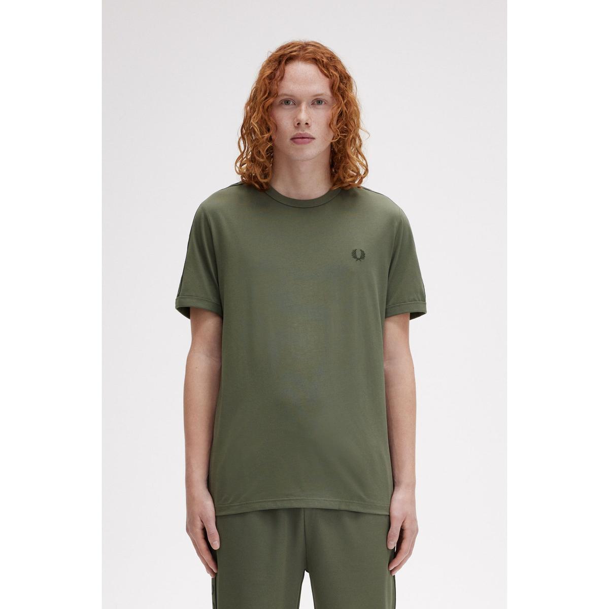 product/f/r/fred-perry_fpm4613-w49_laurel-wreath-green-nig_3.jpg