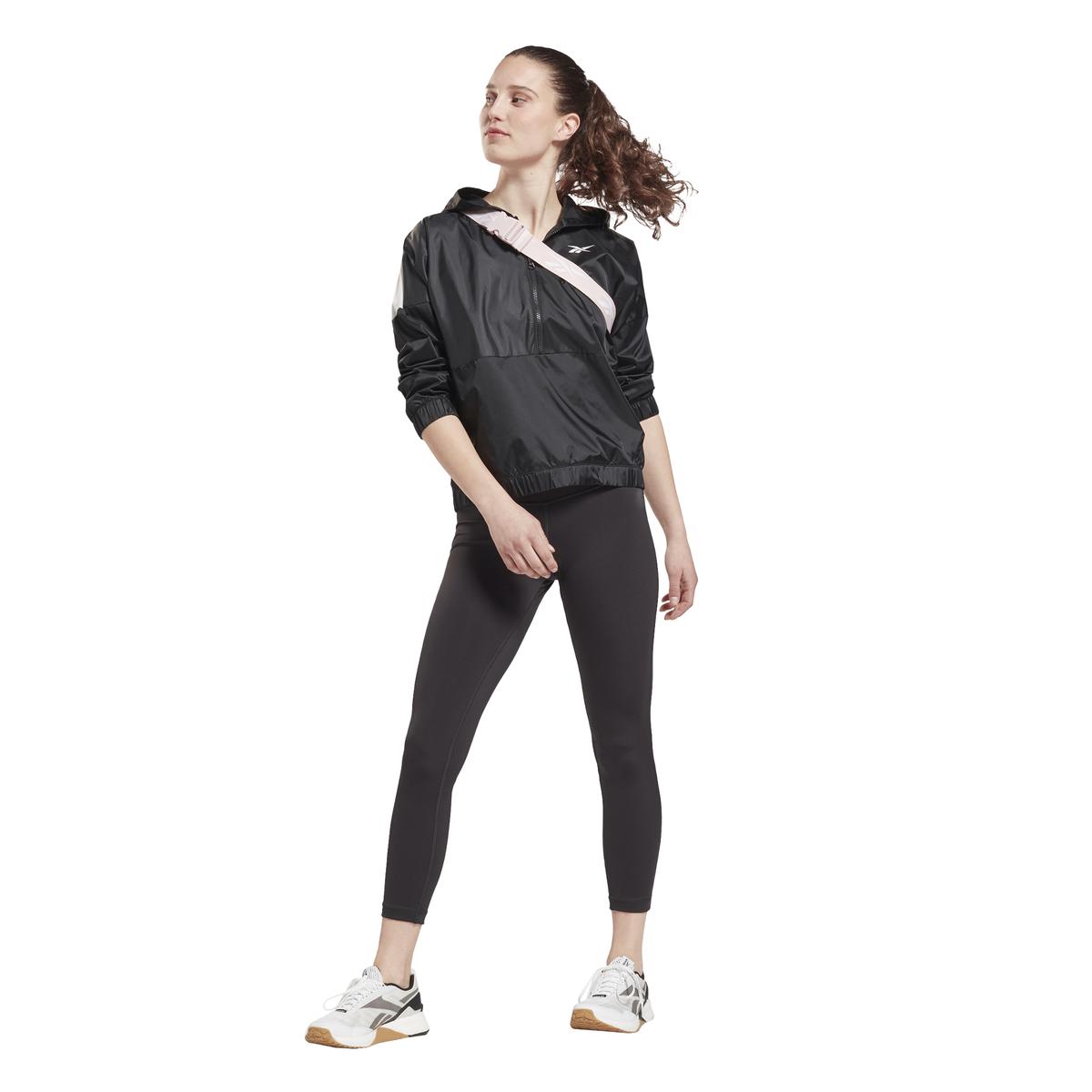 product/g/s/gs9358_app_on-model_side_white.jpg