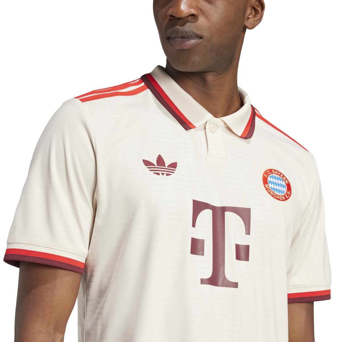 product/i/z/iz3129_8_apparel_on_model_detail_view_1_white.jpg