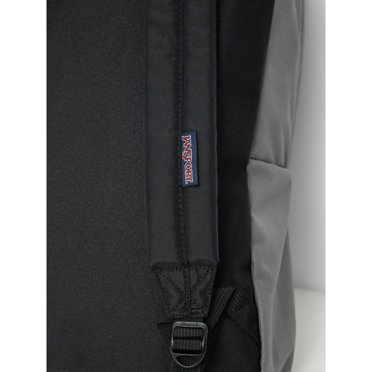 product/j/a/jansport_ek0a5bagn601_mag4276762_7.jpg