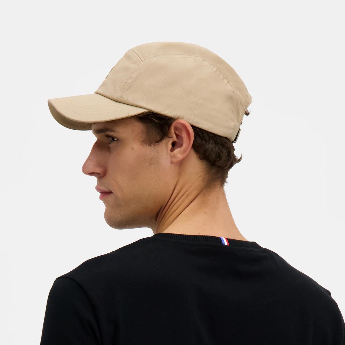 product/l/e/le-coq-sportif_2510276_safari_4.jpg