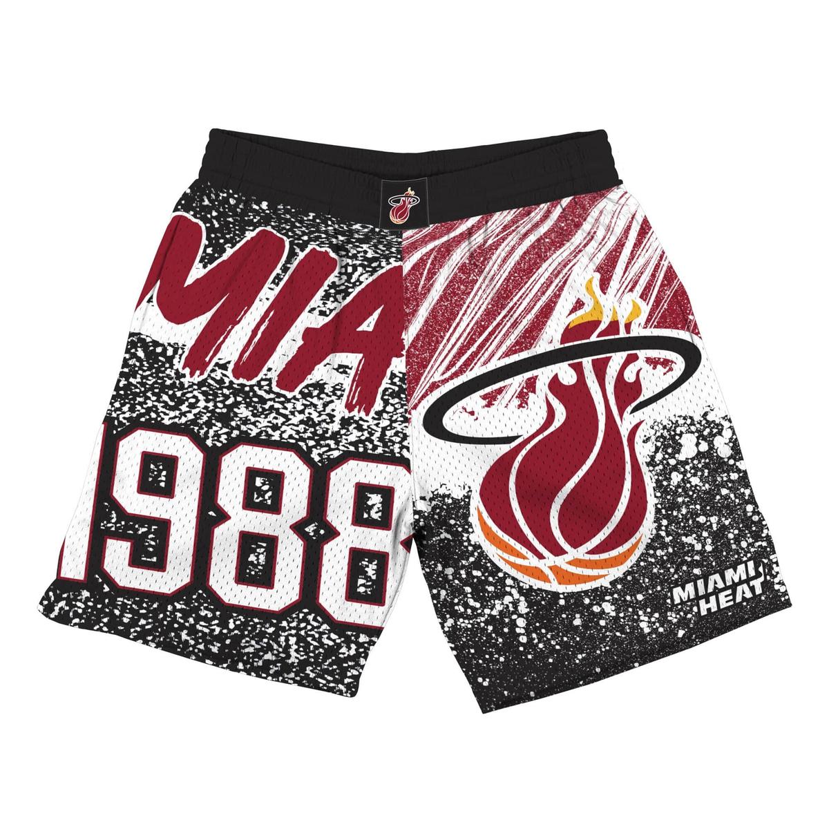 product/m/i/mitchell-ness_shoraj19071-mheblck_black_1.jpg
