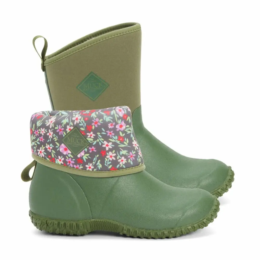 product/m/u/muck-boots_wm2-333t_green-floral_1.jpg