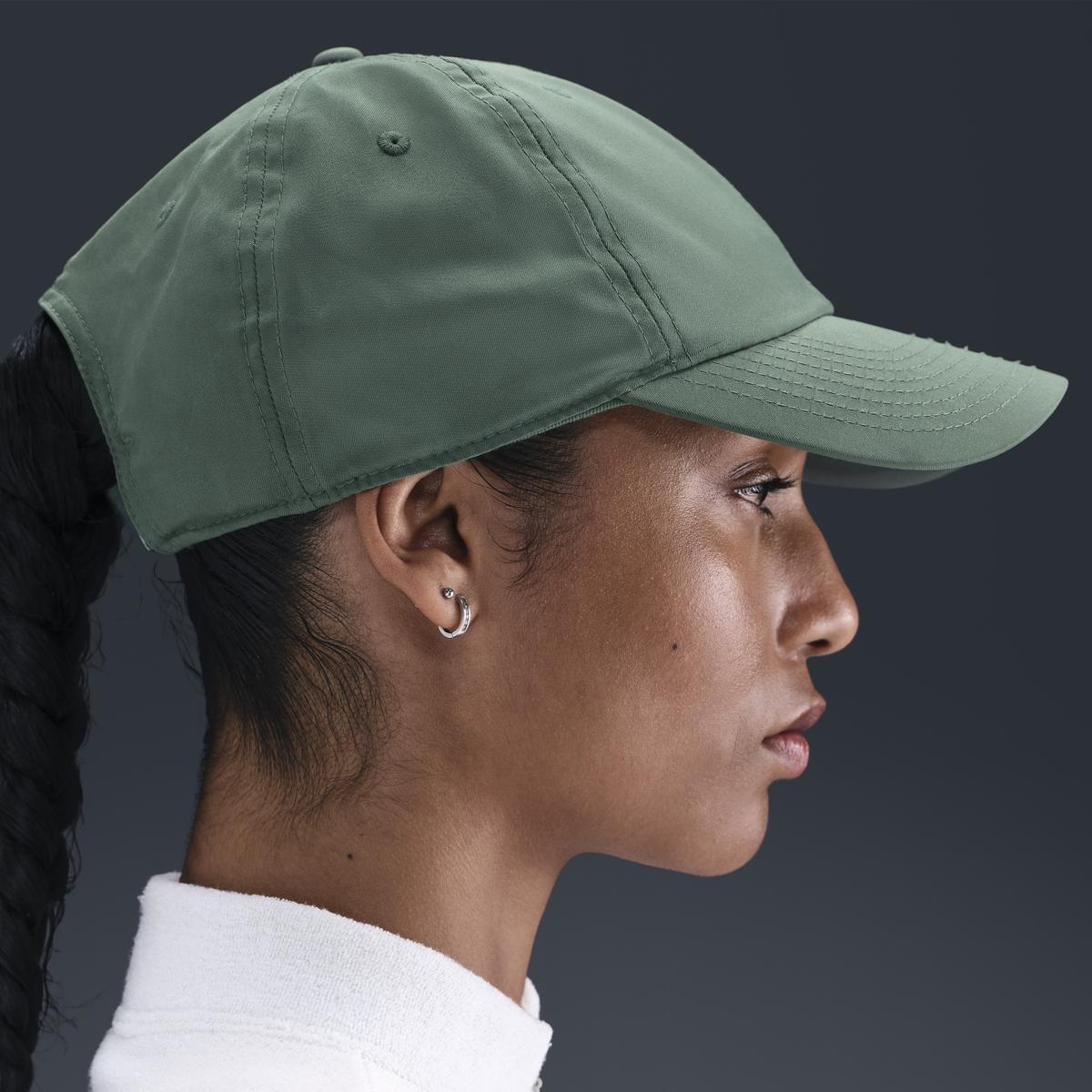 product/n/i/nike-fb5372-364-clay-green-metallic-black-6.jpg