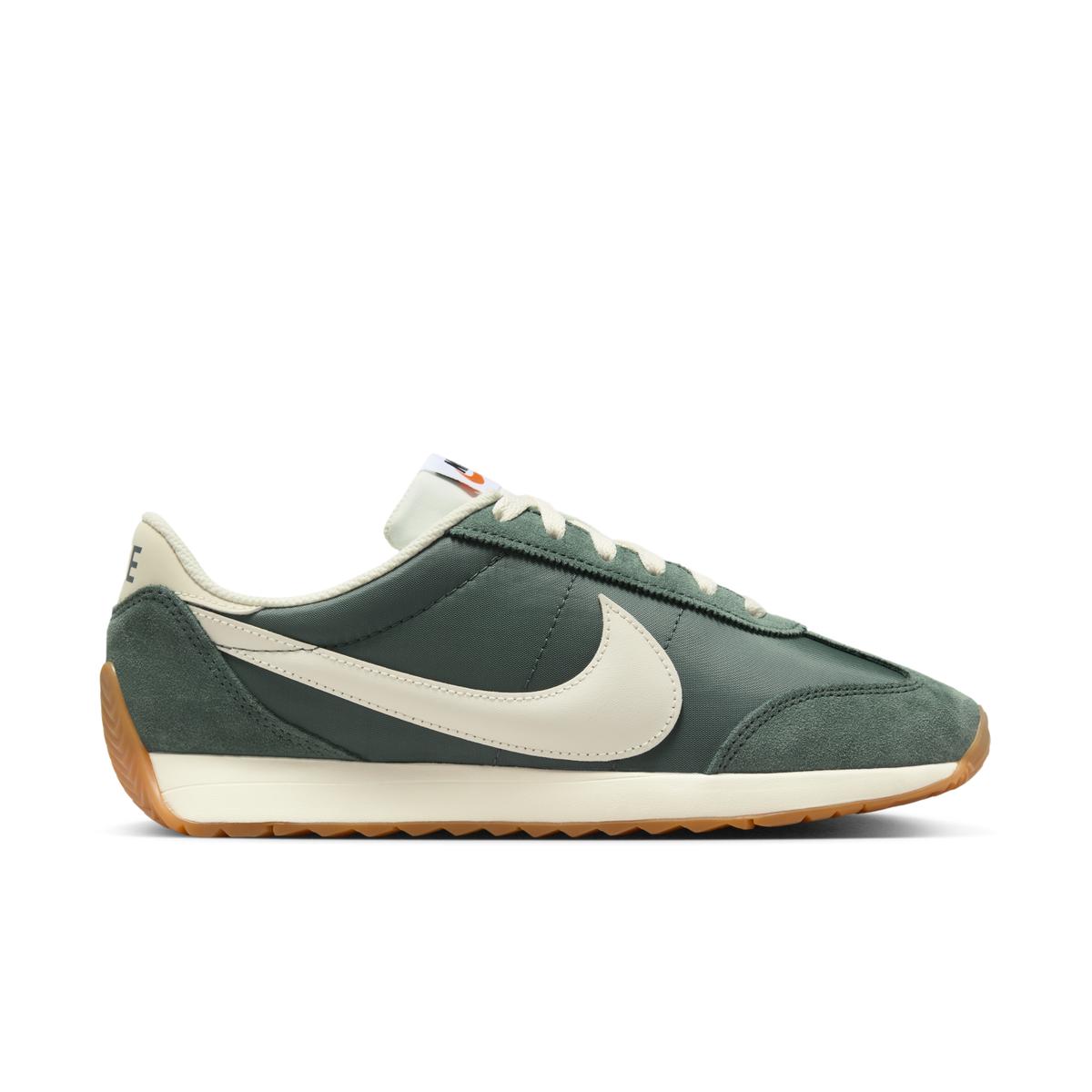 product/n/i/nike-hm4771-300-vintage-green-pale-ivory-gum-light-brown-5.jpg