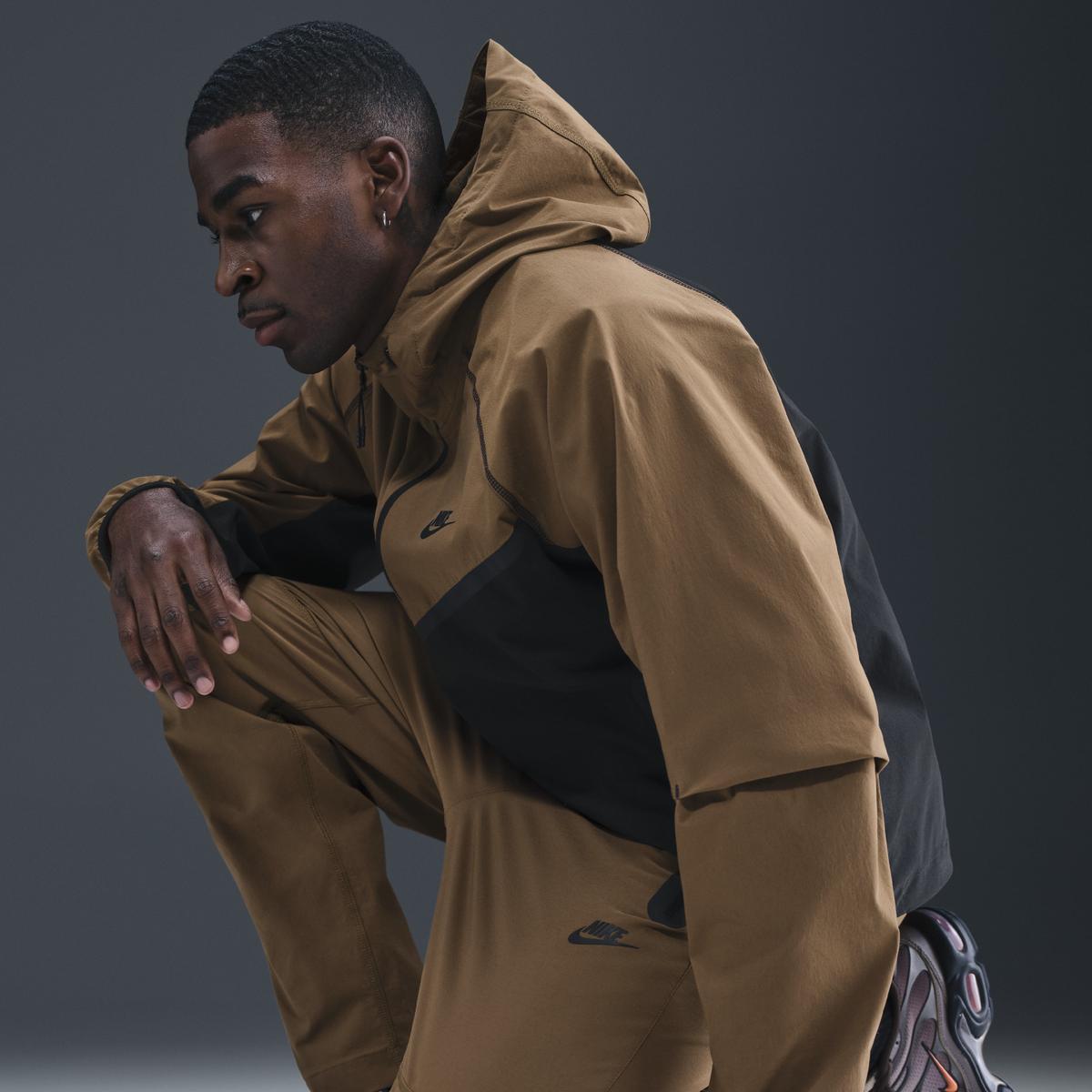 product/n/i/nike-hm8241-235-mosswood-brown-black-10.jpg