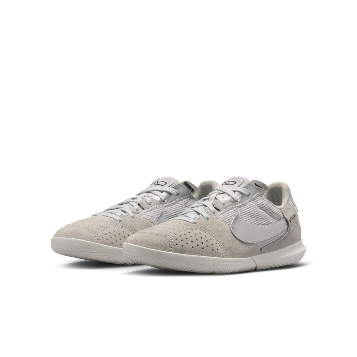 product/n/i/nike-hm8757-001-lt-smoke-grey-metallic-silver-2.jpg