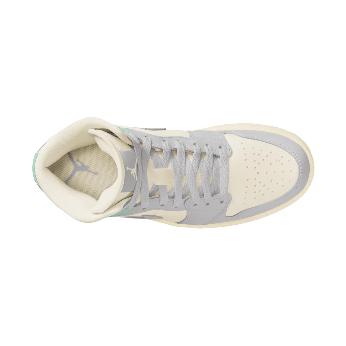 product/n/i/nike_bq6472-134_sail-neutral-grey-igloo-coconut-milk_5.jpg