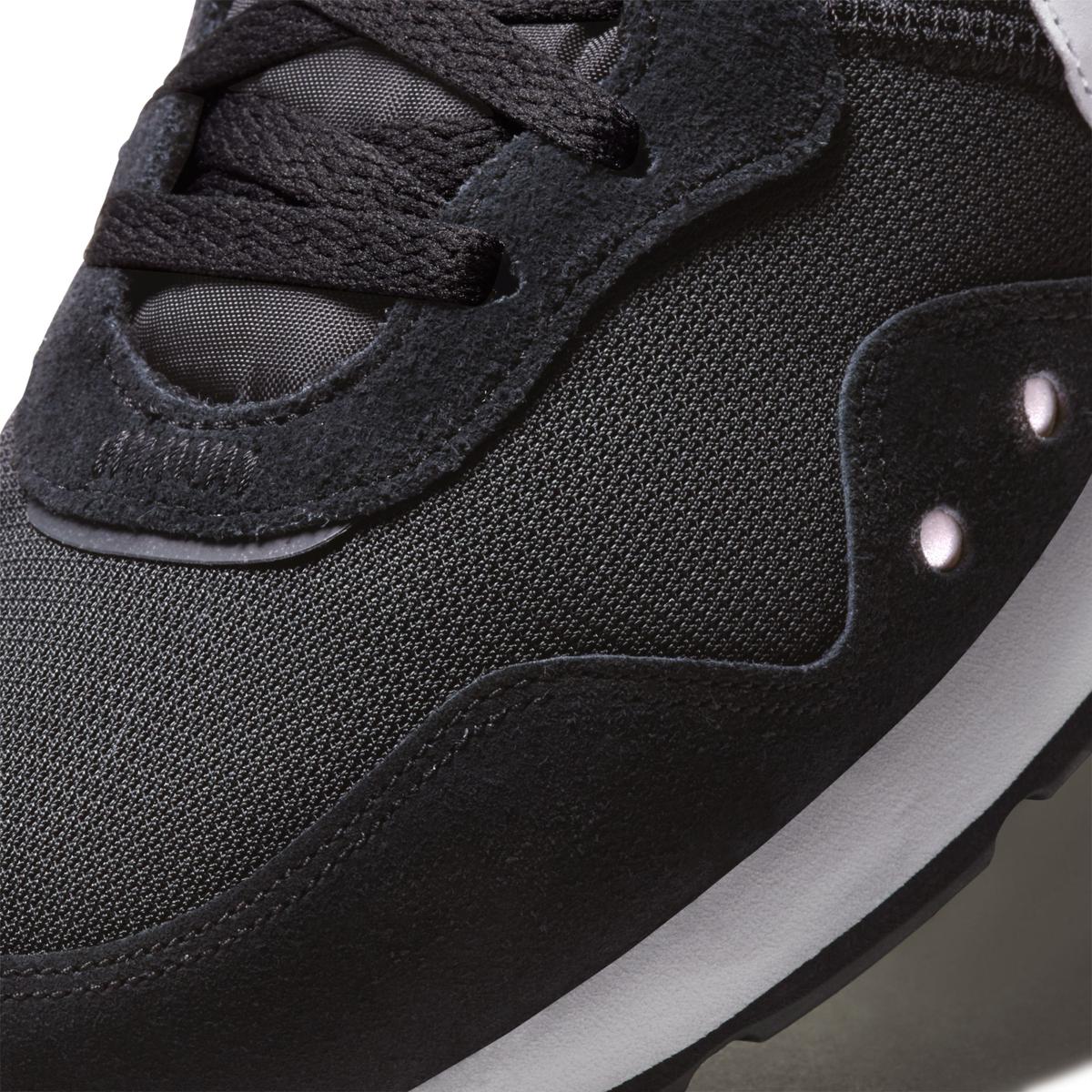product/n/i/nike_ck2944-002_700.jpg
