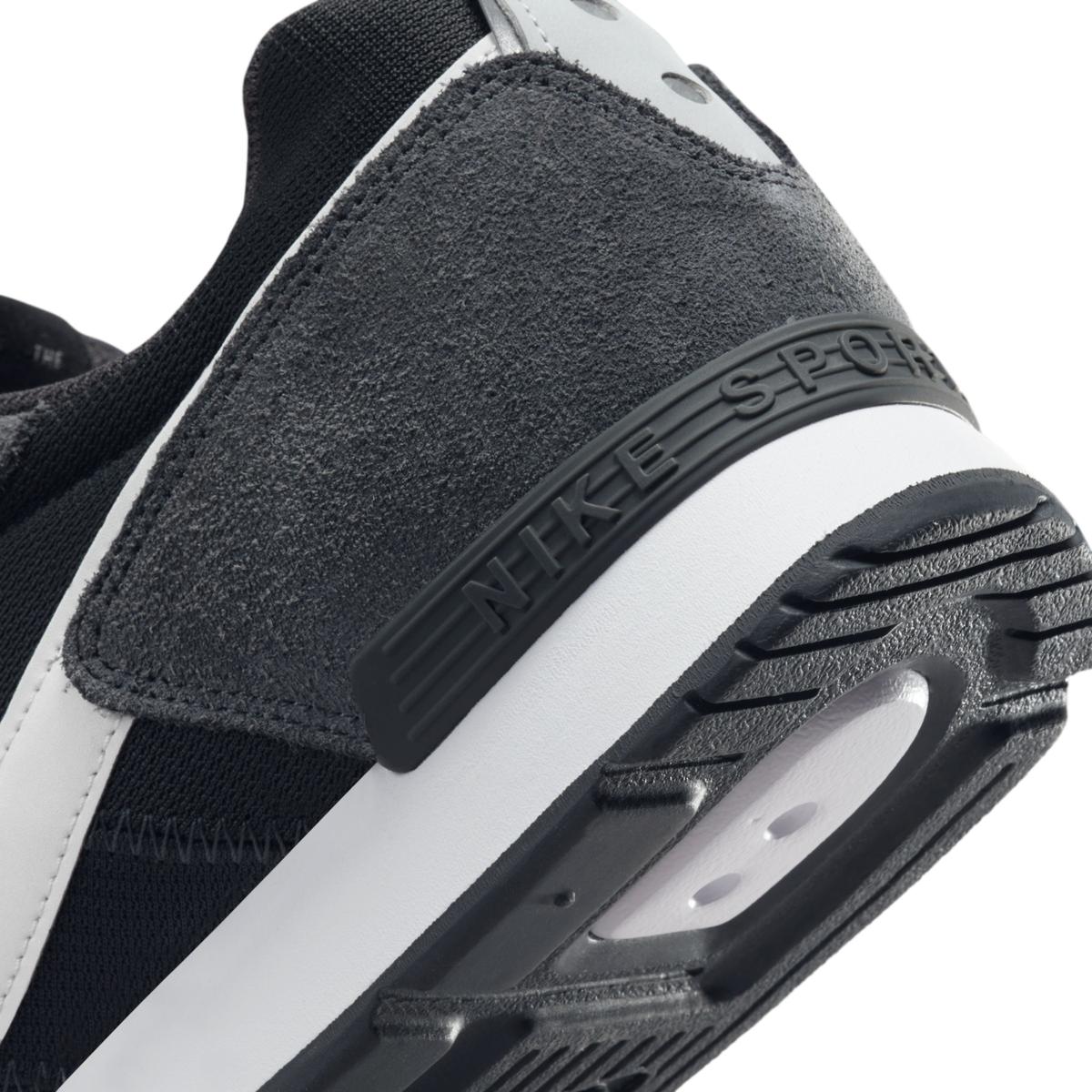 product/n/i/nike_ck2944-014_8000.jpg