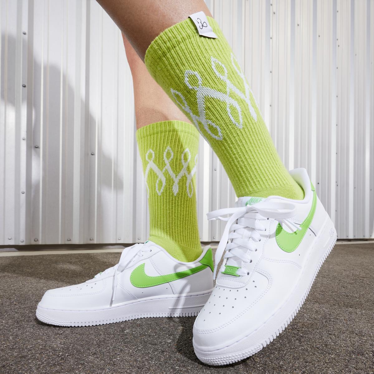 product/n/i/nike_dd8959-112-phsym002.jpg