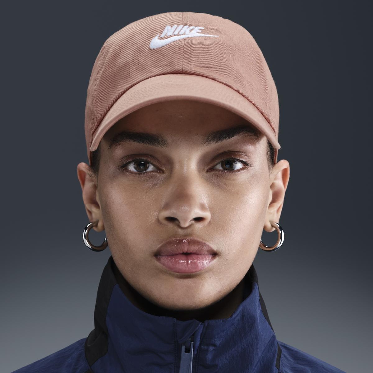 product/n/i/nike_fb5368-688_rose-gold-white_6.jpg