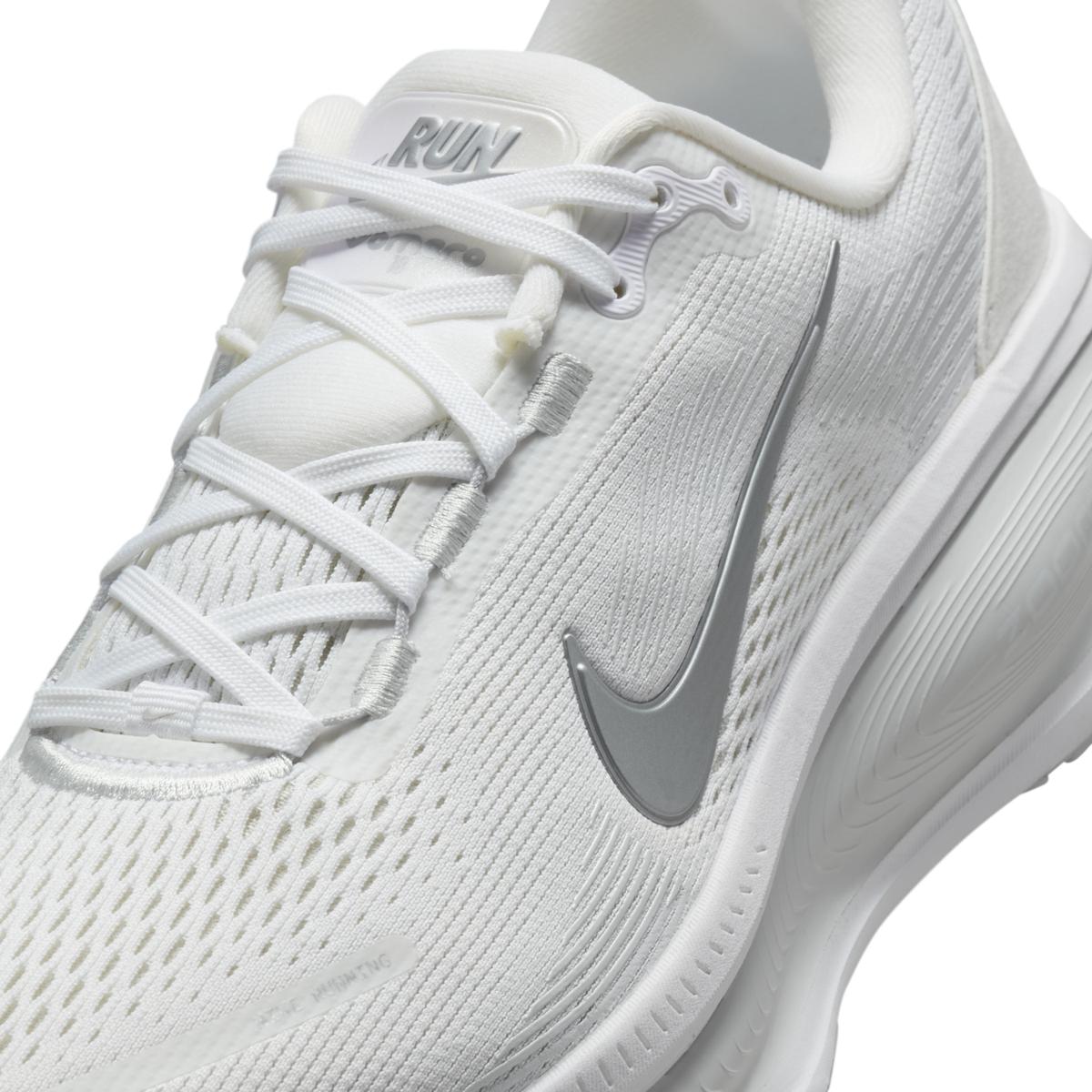 product/n/i/nike_hm6804-104_white-metallic-silver-photon-dust_8.jpg