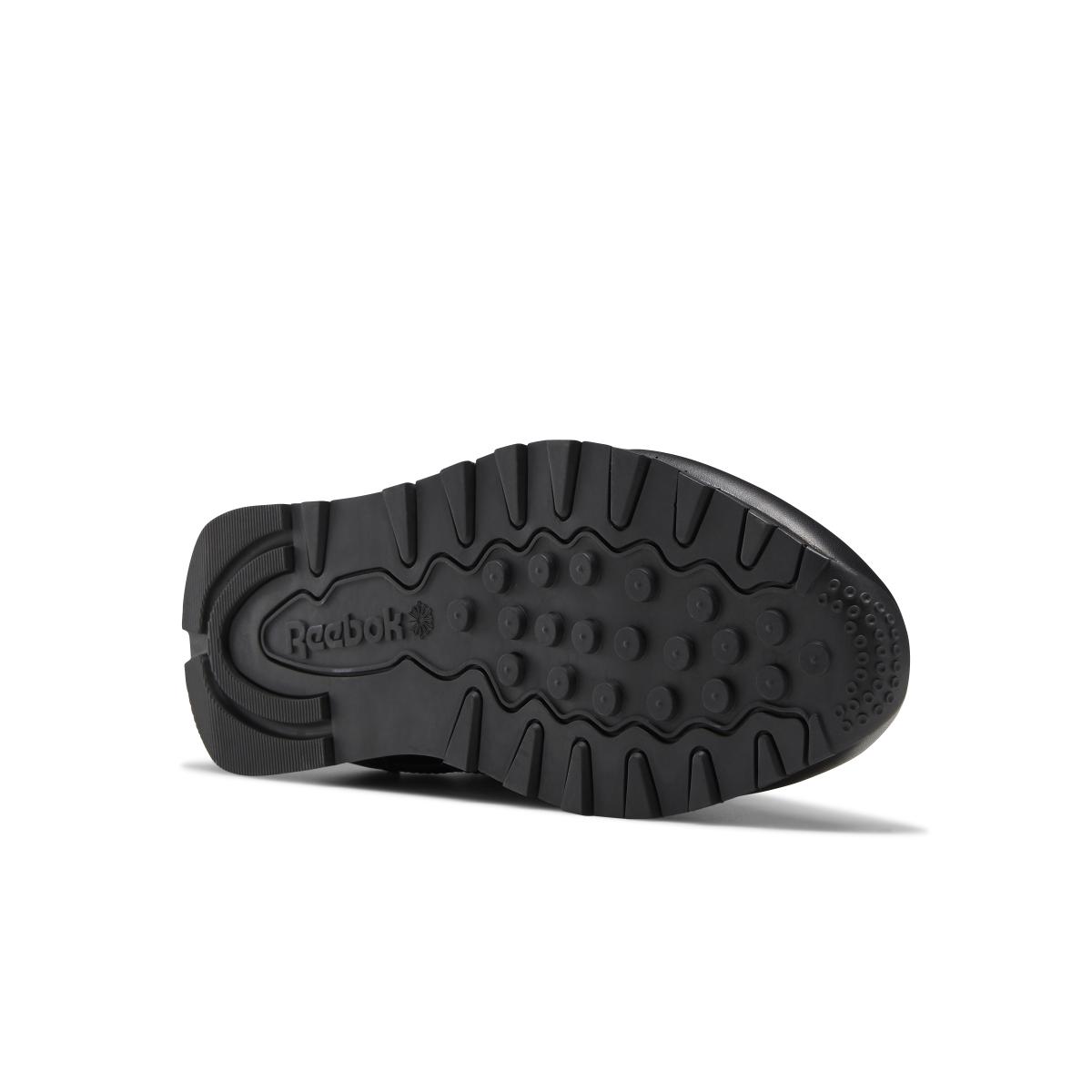 product/r/e/reebok_gy0955_3_footwear_photography_bottom_view_white_000.jpg