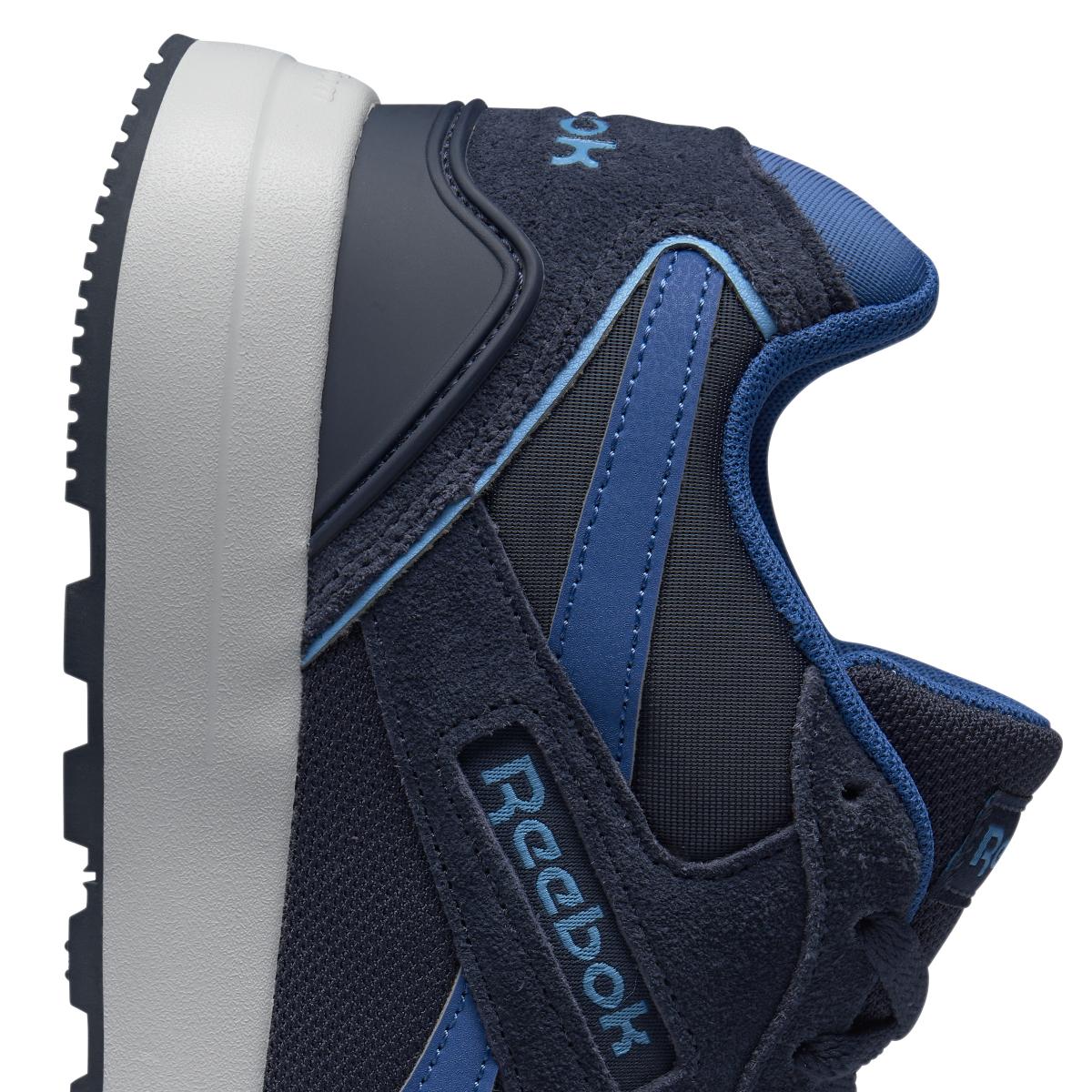 product/r/e/reebok_gy1872_8_footwear_photography_detail_view_2_white_000.jpg