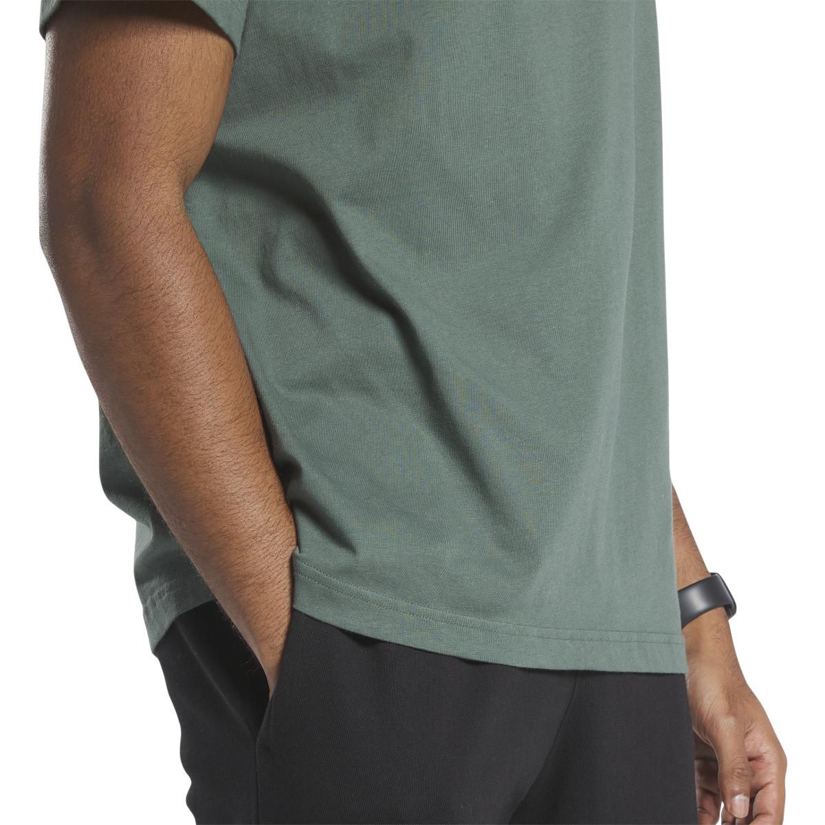 product/r/e/reebok_hm6253_8_apparel_on_model_detail_view_3_white.jpg