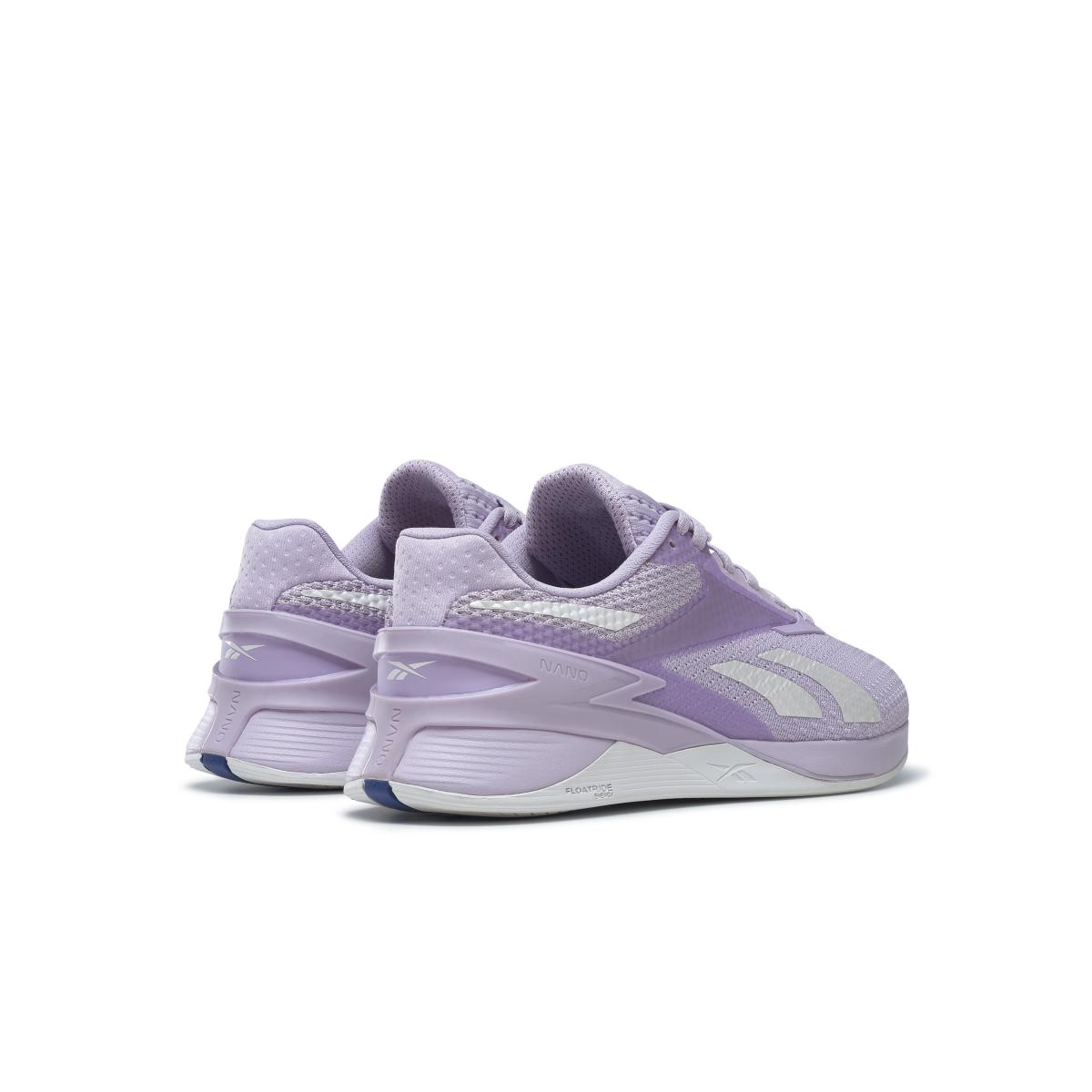 product/r/e/reebok_hp6051_6_footwear_photography_back_lateral_top_view_white_000.jpg