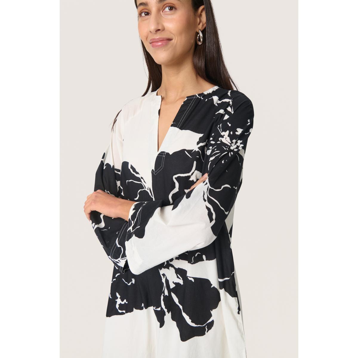 product/s/o/soaked-in-luxury_30408250-303723_3.jpg
